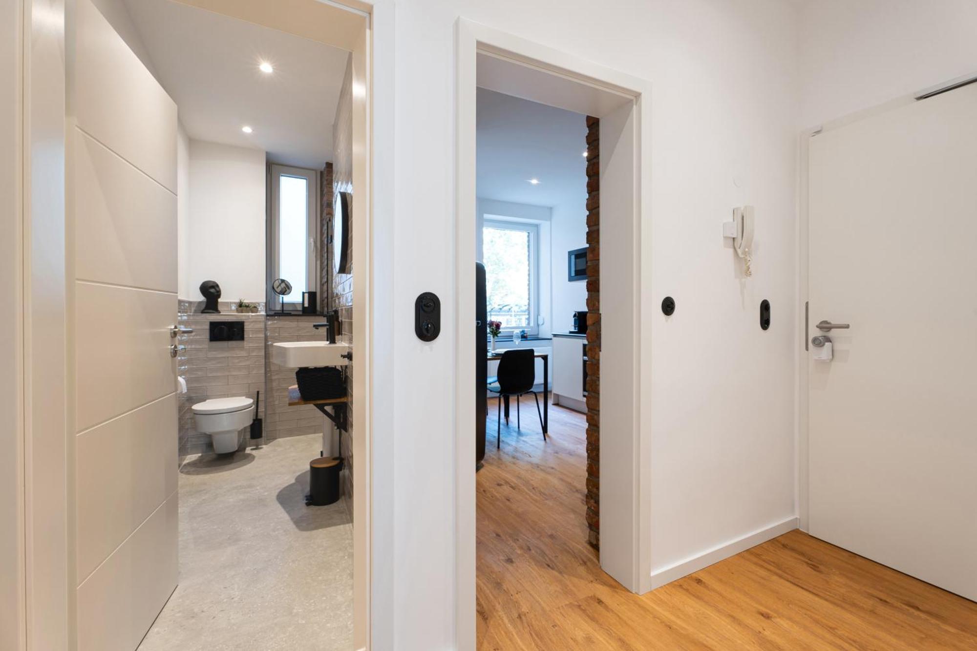 Hozo1-Exklusiv Apartment Der Roze Living โคเบลนซ์ ภายนอก รูปภาพ