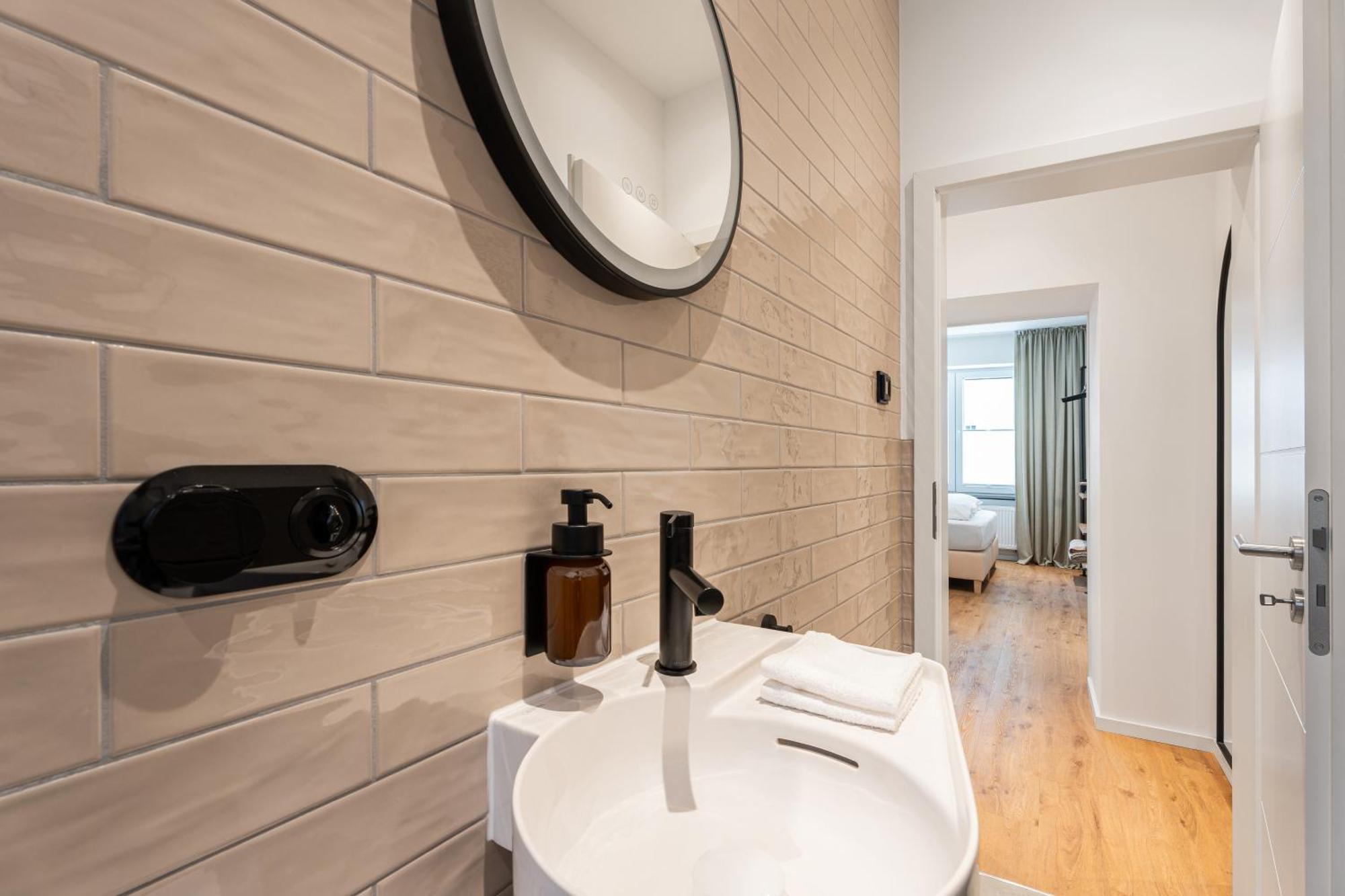 Hozo1-Exklusiv Apartment Der Roze Living โคเบลนซ์ ภายนอก รูปภาพ